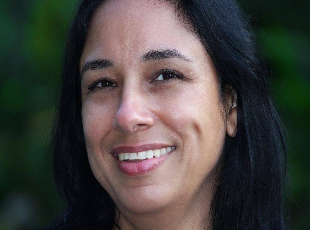 fotos de mujeres en bikini de espalda